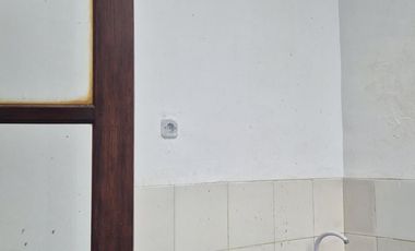 Rumah 2 lantai 2 kamar tidur