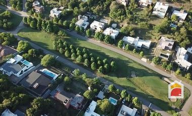 Estancia Q2. Mendiolaza. Terreno / Lote en venta de 1610m2. ÚNICO EN LA CUADRA!