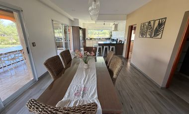 IMPORTANTE CASA EN COUNTRY CHACRAS DEL VALLE NUEVO