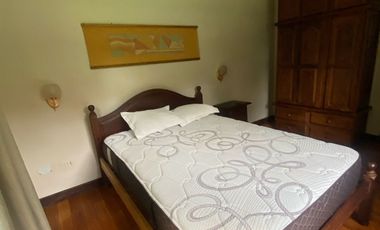 Casa en venta de 3 dormitorios c/ cochera en Villa Elisa