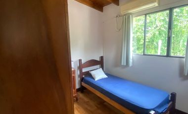 Casa en venta de 3 dormitorios c/ cochera en Villa Elisa