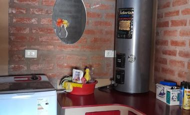 Casa en venta de 2 dormitorios c/ cochera en La Puerta