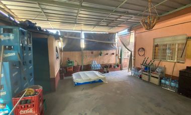 Casa en venta c/ cochera y local comercial en Pontevedra