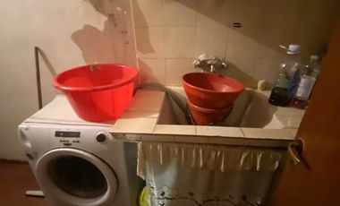 Casa en venta c/ cochera y local comercial en Pontevedra