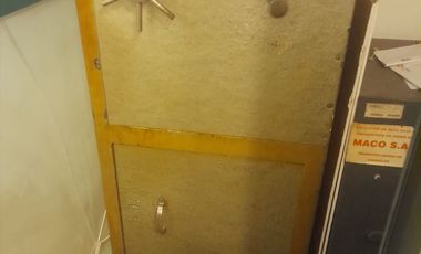 Galpón en venta de 450m2 ubicado en Lanús Oeste - Se escuchan propuestas