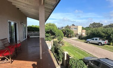 Casa en Lote de 900 m² en Luna Roja Chapadmalal, Inmejorable Ubicación