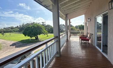 Casa en Lote de 900 m² en Luna Roja Chapadmalal, Inmejorable Ubicación