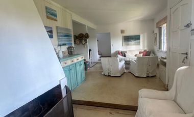 Casa en Lote de 900 m² en Luna Roja Chapadmalal, Inmejorable Ubicación