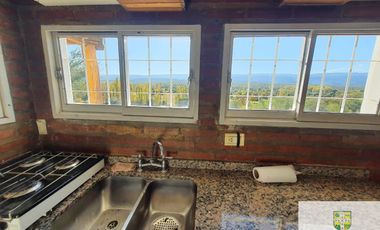 Venta de casa de 2 dormitorios c/ cochera en Villa Cura Brochero K036CB