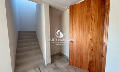 Casa en venta de 4 dormitorios y playroom. Santa Guadalupe. Pilar.