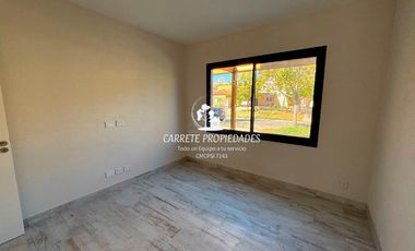 Casa en venta de 4 dormitorios y playroom. Santa Guadalupe. Pilar.