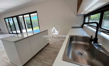 Casa en venta de 4 dormitorios y playroom. Santa Guadalupe. Pilar.