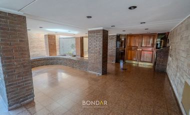 DEPTO EN VENTA 3  Dorm/ 2 Baños / Cochera/ Seg. 24 hs