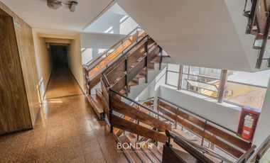 DEPTO EN VENTA 3  Dorm/ 2 Baños / Cochera/ Seg. 24 hs