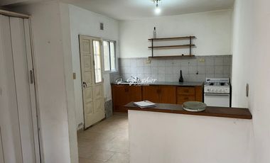 Dúplex en venta de 2 dormitorios c/ cochera en Campana