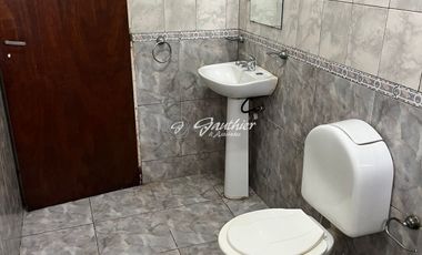 Dúplex en venta de 2 dormitorios c/ cochera en Campana