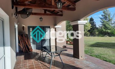 Casa en venta en barrio privado Santa Apolonia - Cerrillos