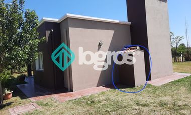 Casa en venta en barrio privado Santa Apolonia - Cerrillos