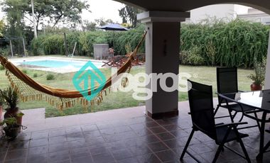 Casa en venta en barrio privado Santa Apolonia - Cerrillos
