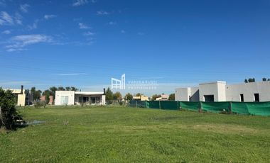 Lote en venta - Club Manuel Belgrano