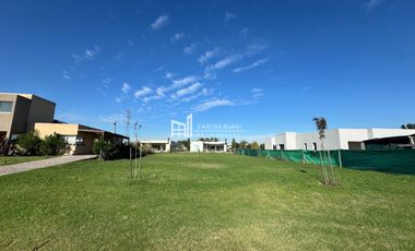 Lote en venta - Club Manuel Belgrano