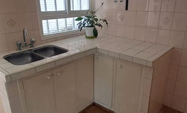 Casa en venta de 2 dormitorios c/ cochera en Lujan