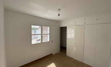 Casa en venta de 2 dormitorios c/ cochera en Lujan