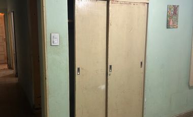 Casa en venta de 4 dormitorios c/ cochera en Avellaneda Y Tula