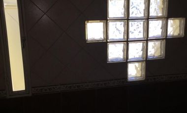 Dúplex en venta de 3 dormitorios, baño en suit c/ cochera en Centenario