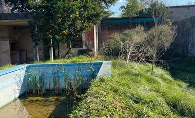 Casa con importante lote CRUCE CASTELAR