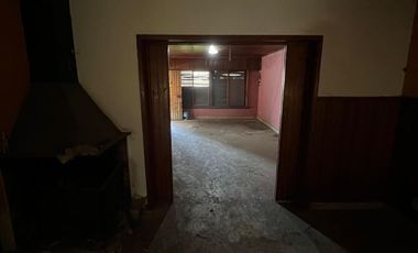 Casa con importante lote CRUCE CASTELAR