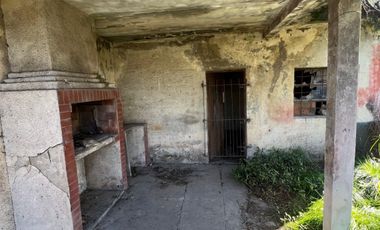 Casa con importante lote CRUCE CASTELAR