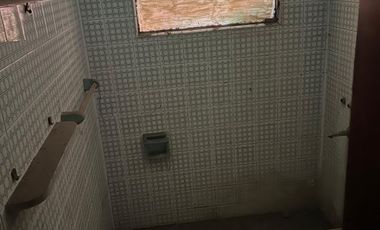 Casa con importante lote CRUCE CASTELAR