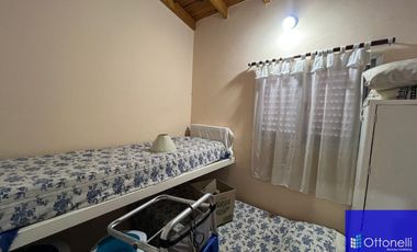 Casa en venta de 2 dormitorios c/ cochera en Costa Azul