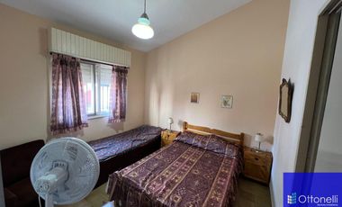 Casa en venta de 2 dormitorios c/ cochera en Costa Azul