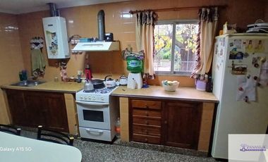 Casa en venta de 2 dormitorios c/ cochera en 9 de Julio