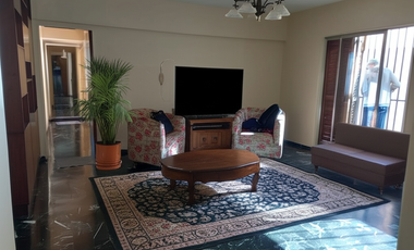 EUSKADI ALQUILA EXCELENTE DEPTO SOBRE AV. MITRE - ARS 670000