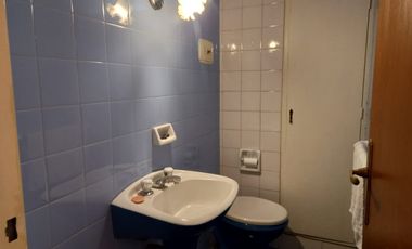 EUSKADI ALQUILA EXCELENTE DEPTO SOBRE AV. MITRE - ARS 670000