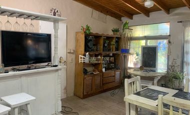 Casa en venta de 7 dormitorios c/ cochera en Garín