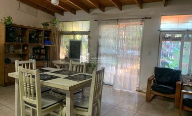 Casa en venta de 7 dormitorios c/ cochera en Garín