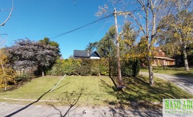 Hermosa propiedad de diseño en venta en Sierra de los Padres. Gas natural