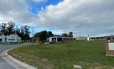 VENTA. Lote de 670m2 ubicado en Barrio Privado Arenas Chico. Mar del Plata