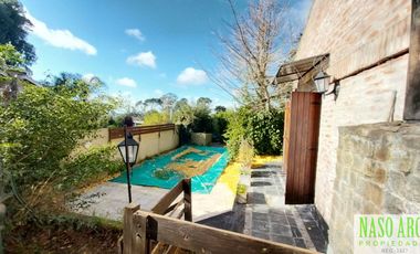 Chalet en venta en Sierra de los Padres. Gas natural. APTO CREDITO.