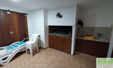 Chalet en venta en Sierra de los Padres. Gas natural. APTO CREDITO.