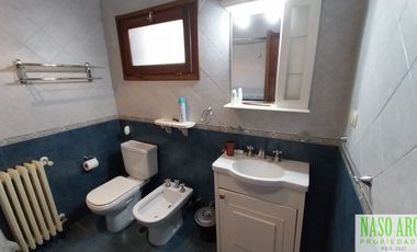 Chalet en venta en Sierra de los Padres. Gas natural. APTO CREDITO.