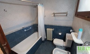 Chalet en venta en Sierra de los Padres. Gas natural. APTO CREDITO.