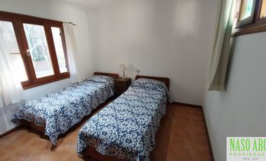 Chalet en venta en Sierra de los Padres. Gas natural. APTO CREDITO.