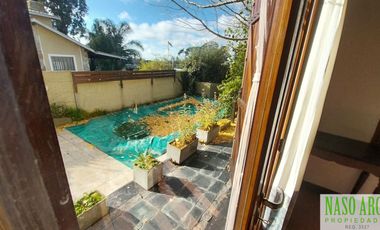 Chalet en venta en Sierra de los Padres. Gas natural. APTO CREDITO.