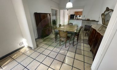 Casa en venta de 3 dormitorios c/ cochera en Barrio La Perla Norte