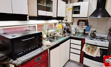 Casa en venta c/ patio, terraza y garage en Parque Patricios